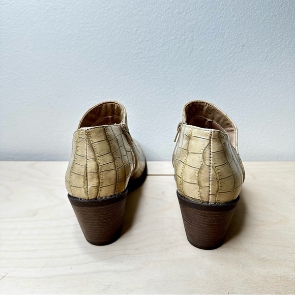 Mata VALENTINA-3 Womens Boots Beige Crocodile print bootie‎  Zip Heel Size 8 1/2 - Picture 3 of 7